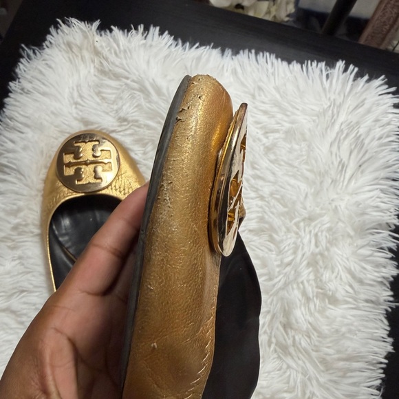 Tory Burch Metallic Gold Logo Round-Toe Ballet Flats - Picture 10 of 14